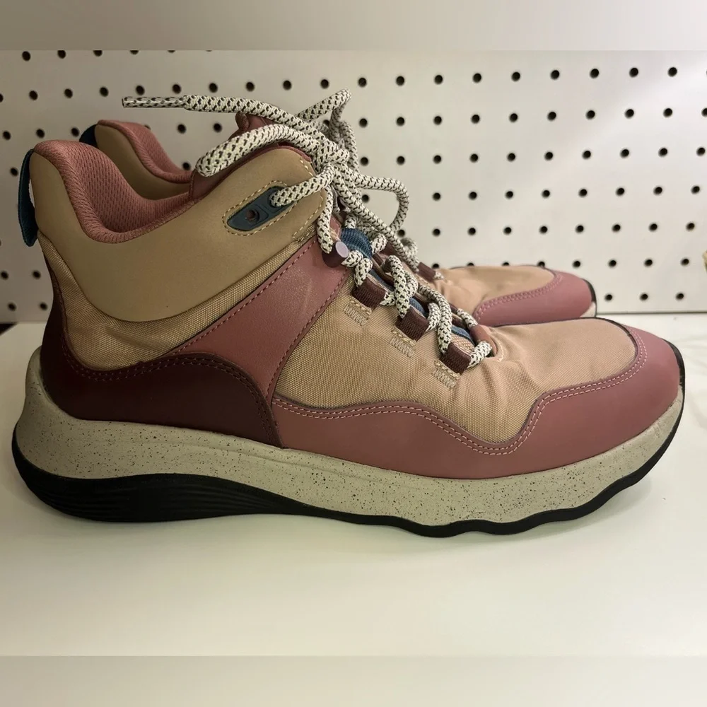 Clarks Women's Jaunt Lo Hiking Boot in Taupe Combi Size 11 Outdoor Gorpcore Boho